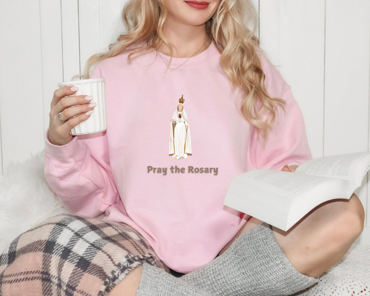 Our Lady of Fatima Sweatshirt, Catholic Sweatshirt, Religious Apparel, Pray The Rosary Jumper, Catholic Gift, Traditional Catholic Wear