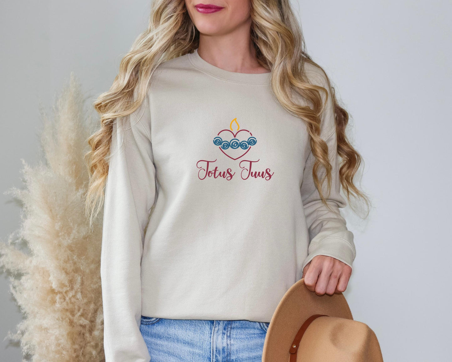 Totus Tuus Virgin Mary Sweatshirt - Catholic Religious Unisex Crewneck Jumper, Blessed Virgin Mary Apparel, Marian Devotion Clothing