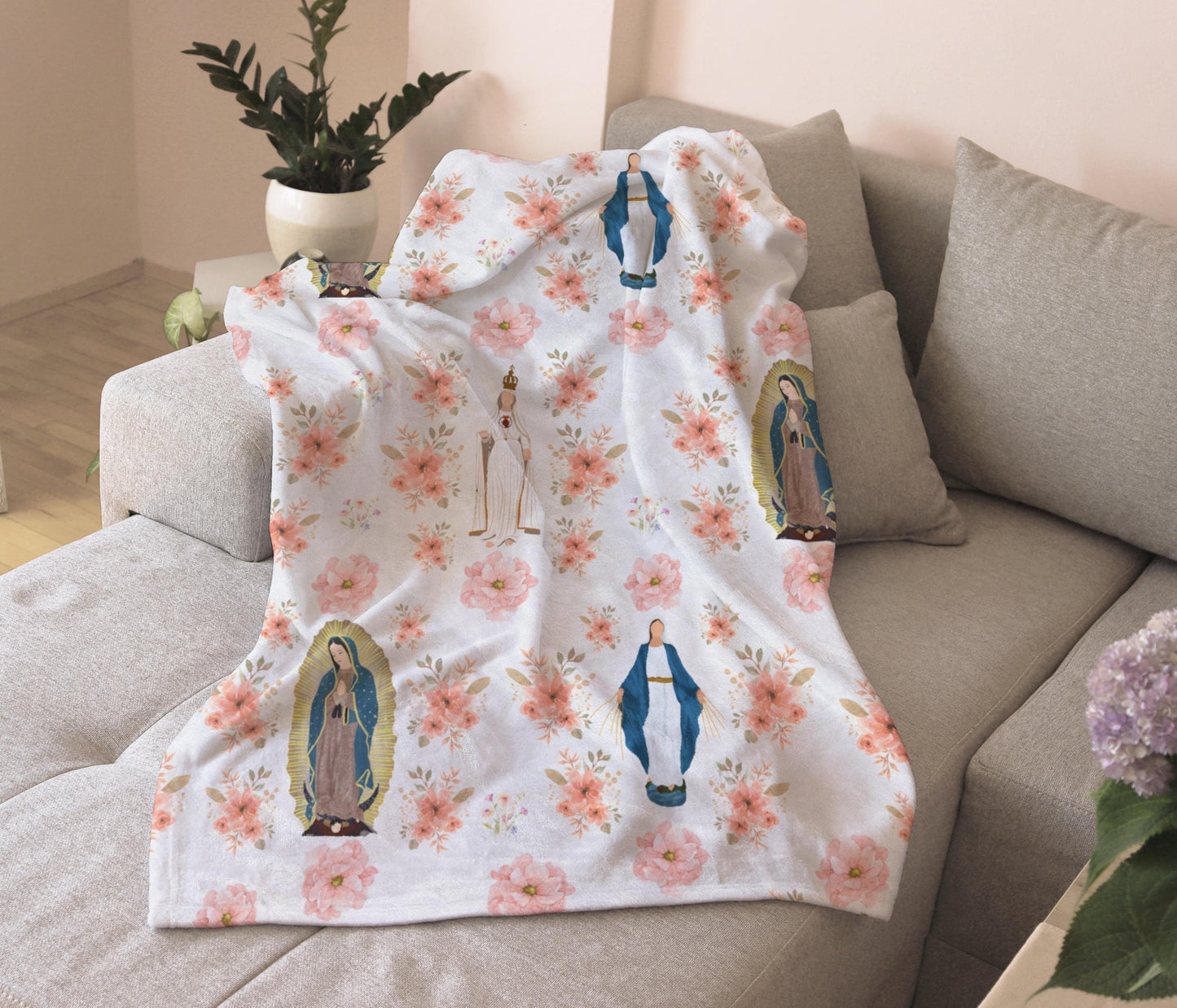 Virgin Mary Velveteen Plush Blanket, Catholic Religious Soft Throw, Our Lady of Fatima Cozy Winter Bedding, Catholic Kids Gift, Guadalupe